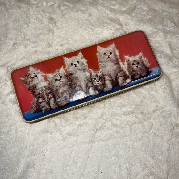 Adorable Vintage Pretty Kitty Tin Can - Picture 12 of 12